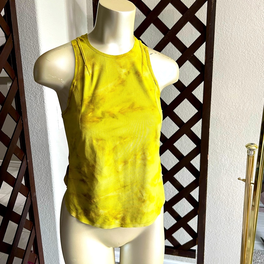 Lululemon Medium Halter Tank